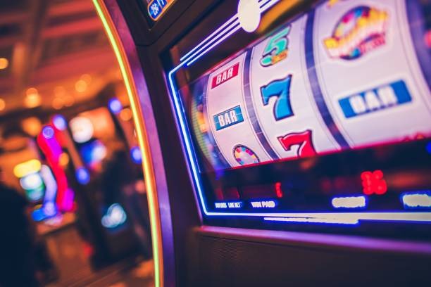 Live dealer casino tables on lego77 during a scheduled draw session